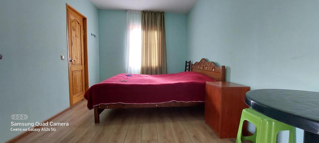 אומלו Guest House Tsasne מראה חיצוני תמונה